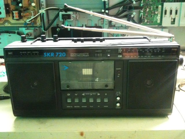 Schalter,Bedienerschalter RFT SKR 701 DDR Radio davon Geräteschalter 